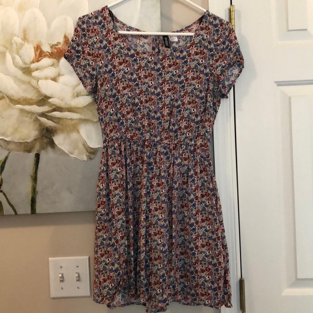 Divided by H&M floral dress